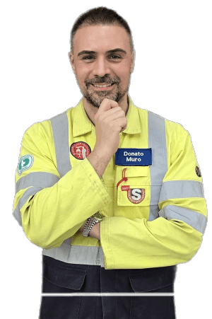 Donato freigestellt 2-s Donato Muro in Arbeitskleidung als Sicherheitsingenieur